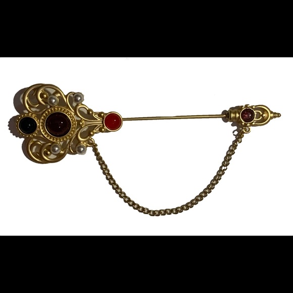 NWOT Beret with your choice of detachable brooch - Picture 4 of 4